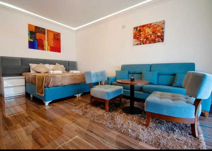 Twin By White Tower Mamaia